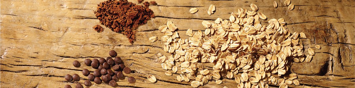 Ingredientele batoanelor de cereale Nature Valley Crunchy cu ovăz și ciocolată neagră